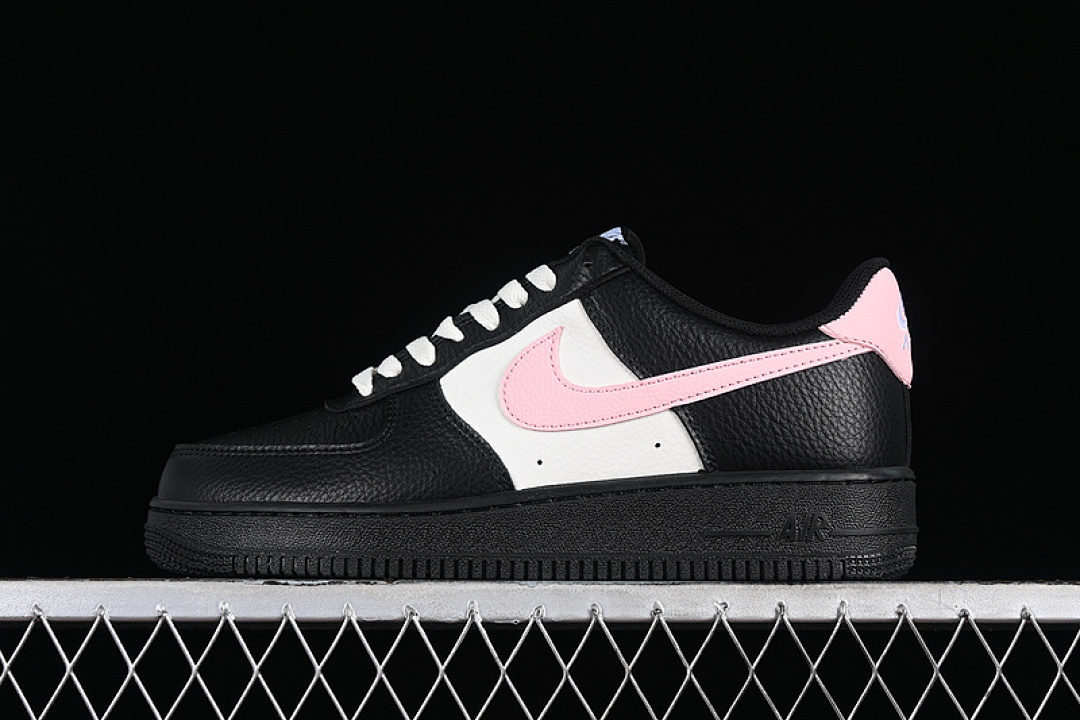 Nike [CW2288-111]-[AIR FORCE 1 07 LOW BLACK/WHITE/PINK]-[WOMAN:36-39]-[MAN:40-45], photo 1