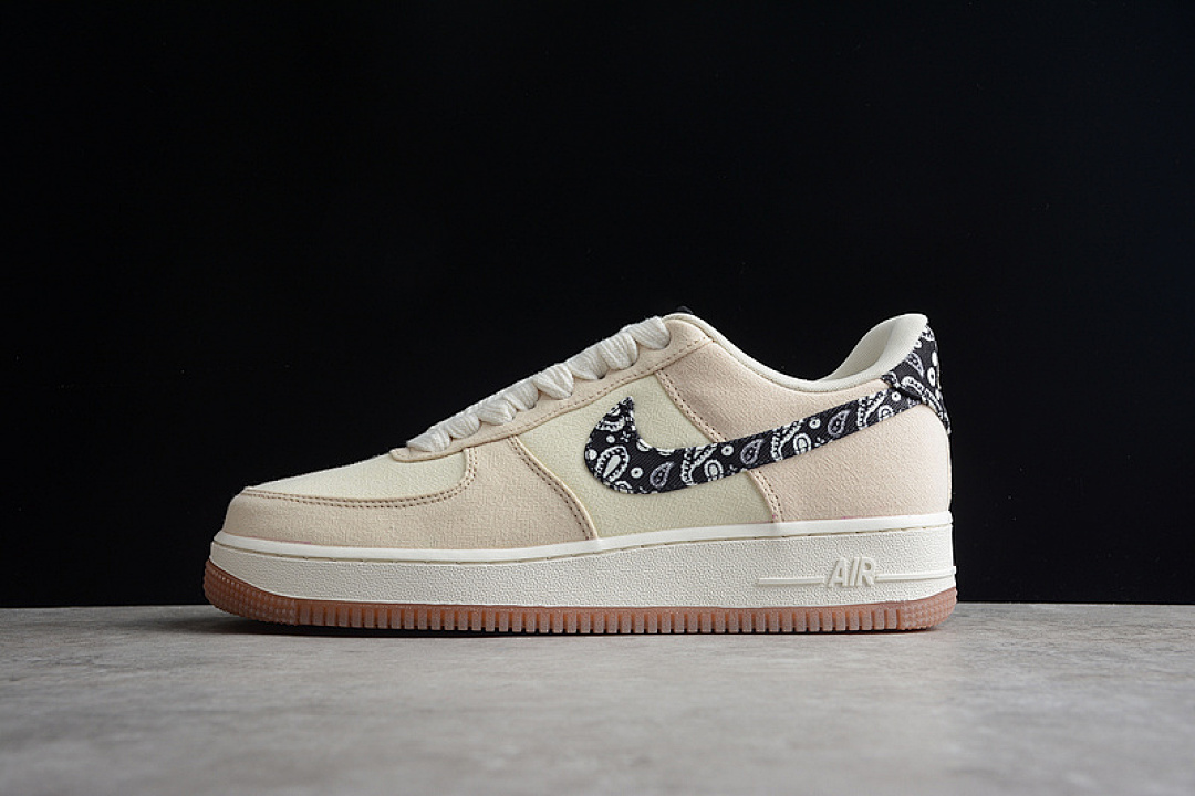 Nike Nike AIR FORCE 1 LOW PAISLEY SWOOSH RATTAN/PALE IVORY/BLACK · DJ4631-200, photo 1