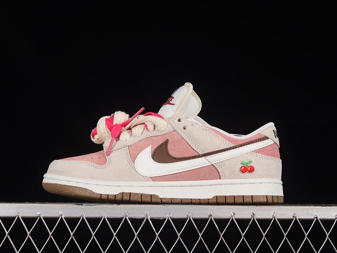Unbranded [DO9457-121]-[SB DUNK LOW 85 WHITE/GREY/CHERRY POWDER]-[WOMAN:36-40], photo 1