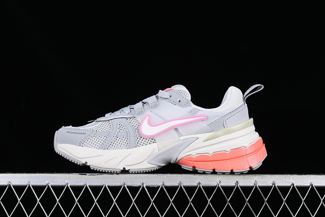 Unbranded [FD0736-112]-[V2K RUNTEKK 3XL WHITE/GREY/PINK/ORANGE]-[WOMAN:36-39]-[MAN:40-45], photo 1
