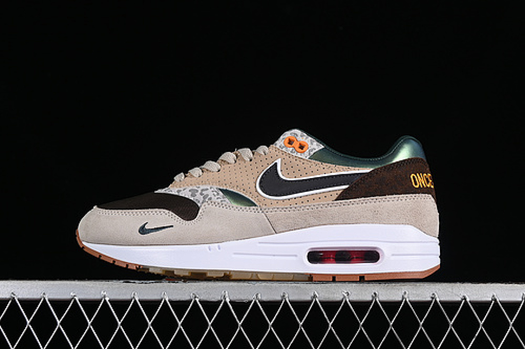Unbranded [HQ2640-200]-[AIR MAX 1 HEMP/UNIVERSITY GOLD/SAIL/DESERT DUST/CACAO WOW]-[UNISEX:36-47.5], photo 1