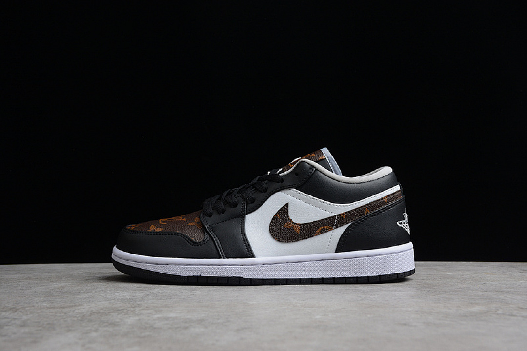 Jordan [553558-039]-[L*V X AIR JORDAN 1 LOW WHITE/BLACK/BROWN]-[WOMAN:36-39]-[MAN:40-47.5], photo 1