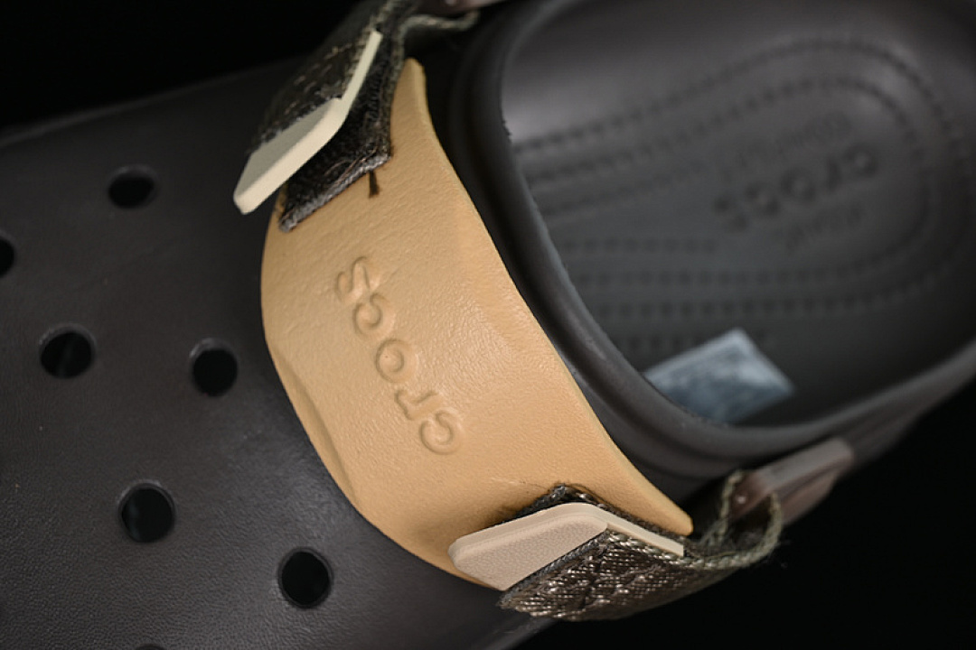Crocs [CROCS CLASSIC CLOG BROWN/GREY]-[WOMAN:37-39]-[MAN:40-46] - Image 5