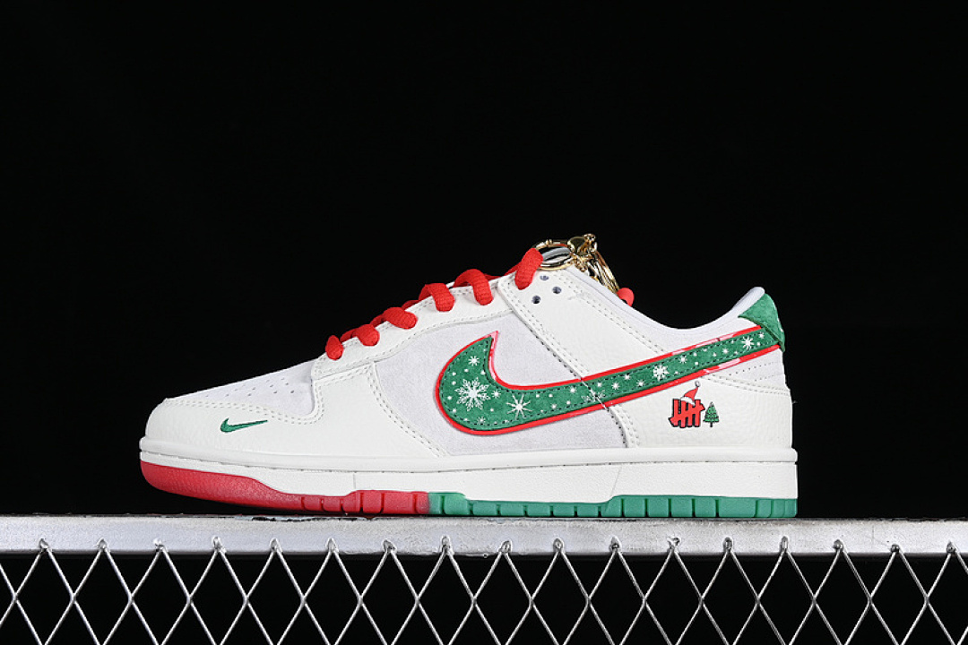 Unbranded [XB5181-318]-[SB DUNK LOW UN WHITE/RED/GREEN]-[WOMAN:36-39]-[MAN:40-45], photo 1