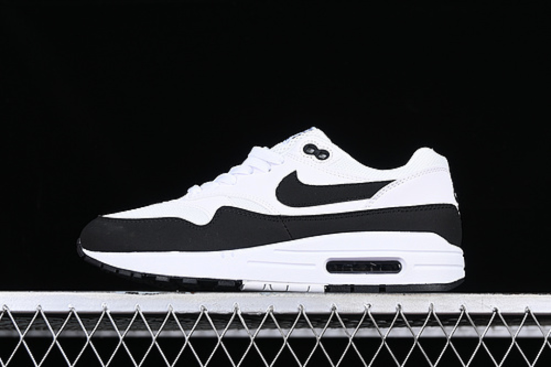 Unbranded [537383-126]-[AIR MAX 1 BLACK/WHITE]-[WOMAN:36-39]-[MAN:40-47.5], photo 1