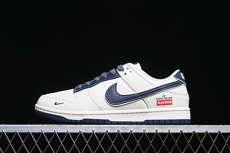 Supreme Nike SB DUNK LOW SUPREME OFF WHITE/BLUE · BB9866-007, photo 1