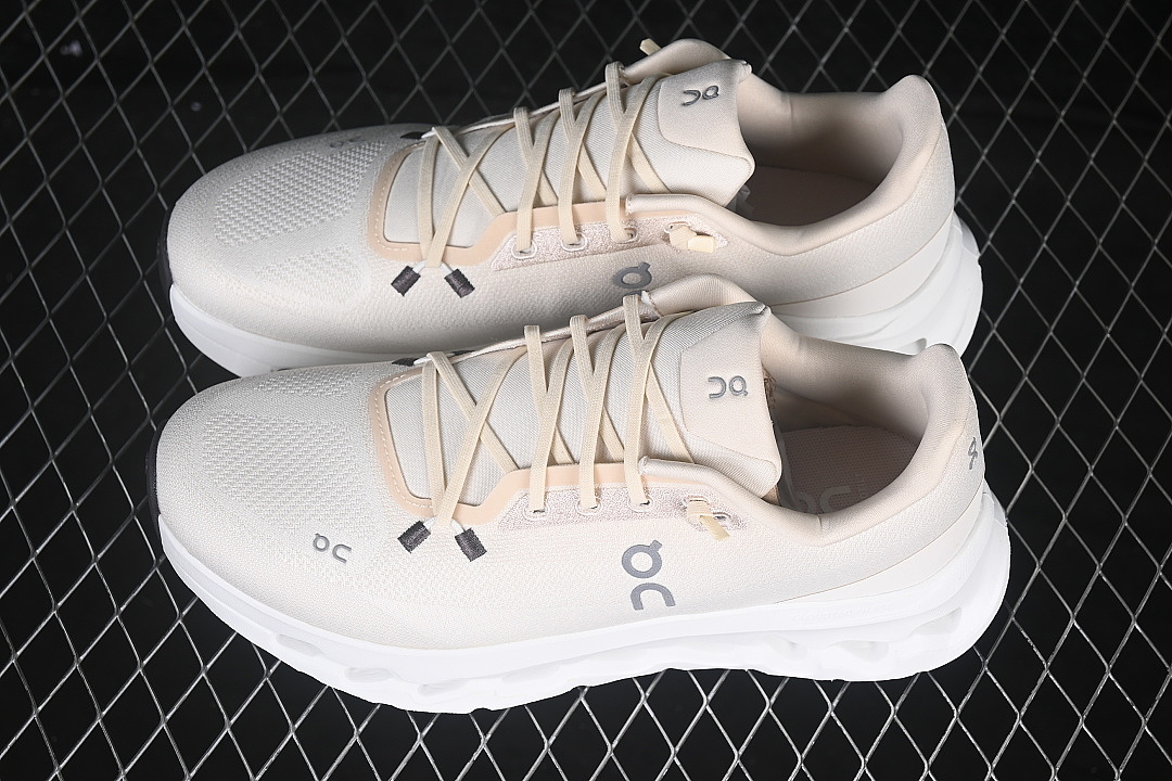 On Running [ON CLOUDTILT CASUAL URBAN RUNNING SHOES BEIGE/CREAM]-[MAN:40-45] - Image 10