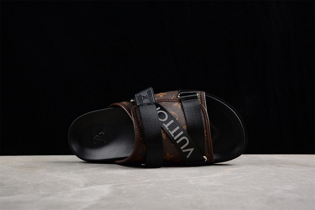 Louis Vuitton [L*V COMFORTABLE CASUAL COOL SLIPPERS BLACK]-[MAN:38-45] - Image 11