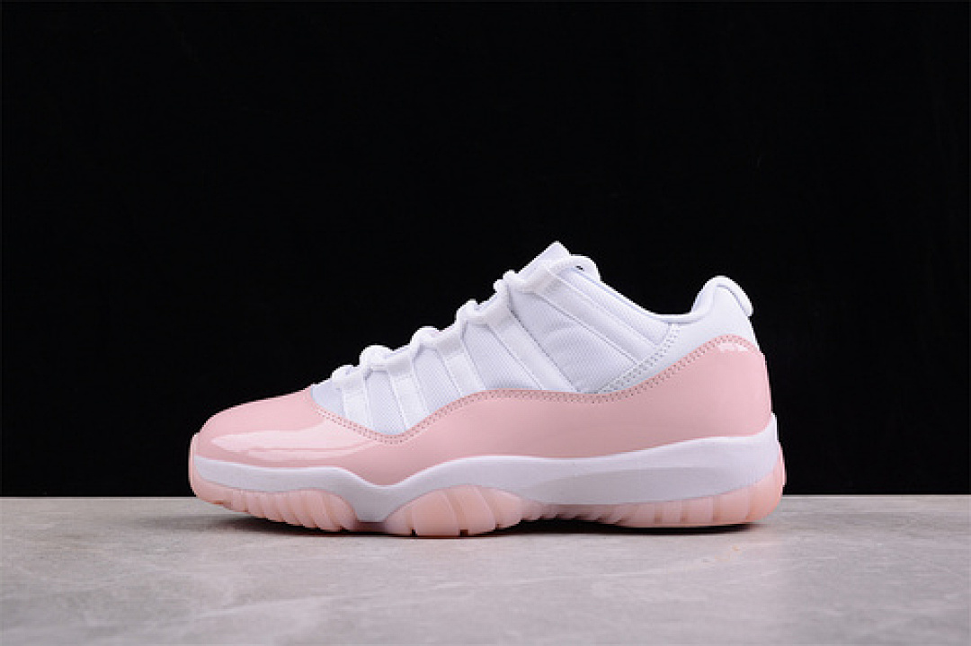 Jordan [AH7860-160]-[AIR JORDAN 11 RETRO LOW PURE VIOLET WHITE/LEGEND PINK]-[UNISEX:36-44.5], photo 1