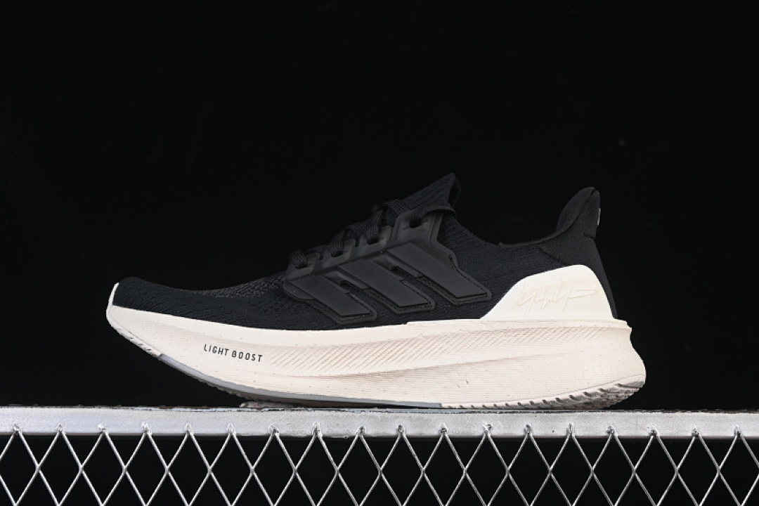 Y-3 [IH0871]-[Y-3 ULTRABOOST 5 CORE BLACK/CORE BLACK/ALUMINA]-[WOMAN:36-39]-[MAN:40-48], photo 1