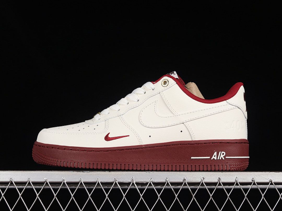 Nike [DQ7582-100]-[AIR FORCE 1 LOW 07 SE 40TH ANNIVERSARY SAIL/METALLIC GOLD/BLACK/TEAM (RED]), photo 1