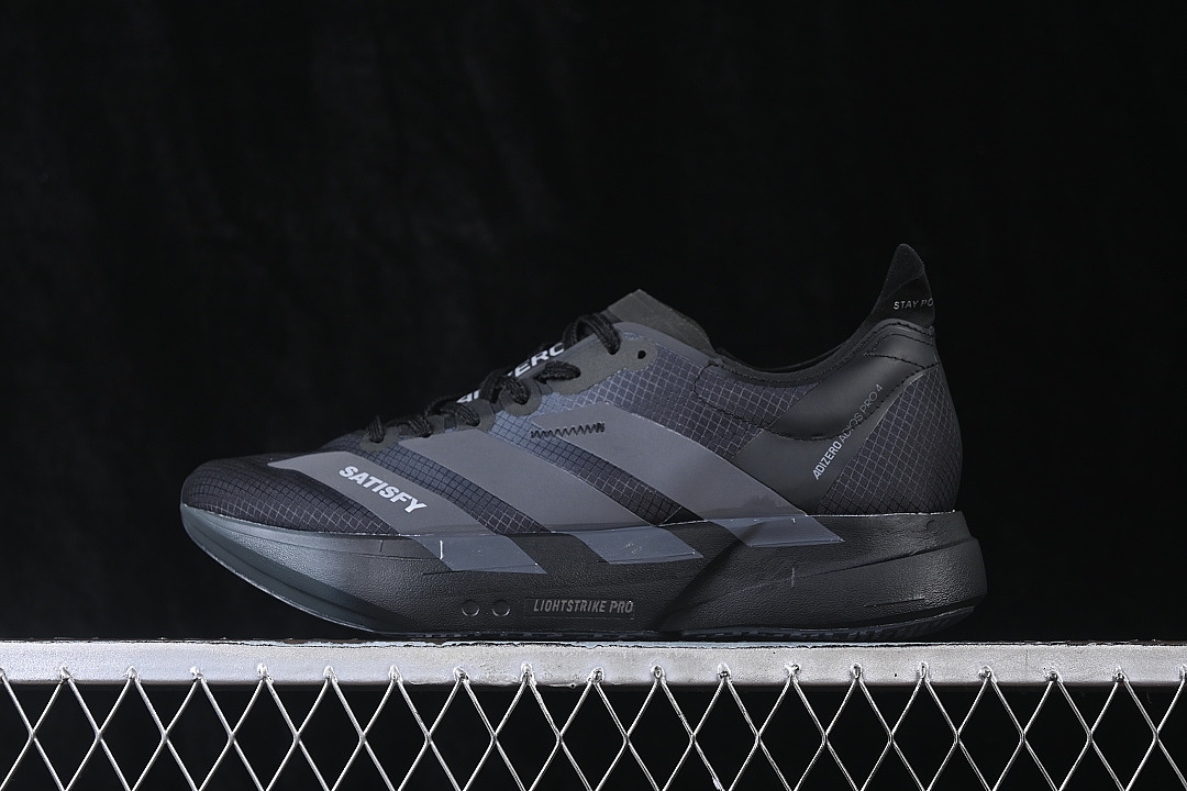 Unbranded [KH8439]-[LIGHT AND LOW TOP RUNNING SHOES BLACK/INKINESS]-[WOMAN:36-39]-[MAN:40-46], photo 1