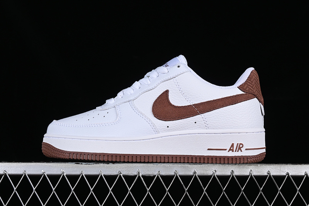 Nike [CN2873-106]-[AIR FORCE 1 07 LOW WHITE/WIN RED]-[WOMAN:36-39]-[MAN:40-45], photo 1