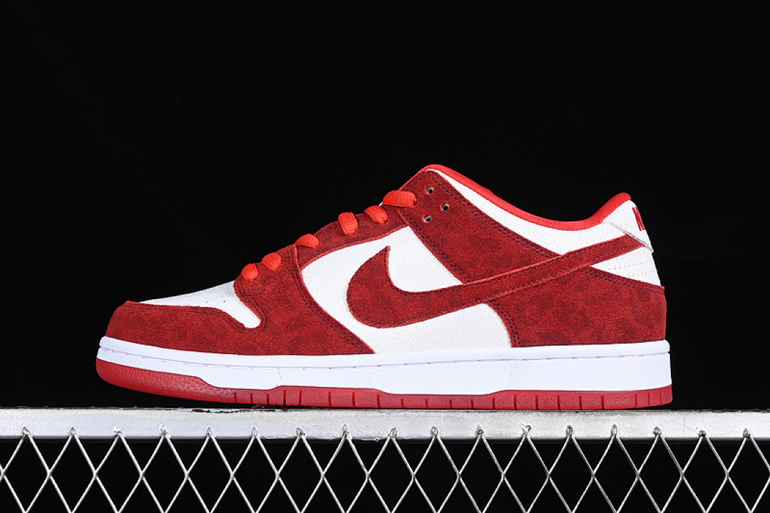 Unbranded [313170-662]-[DUNK LOW PREMIUM SB VALENTINE S DAY 2014 UNVRSTY RED/UNVRSTY RD-WHITE], photo 1