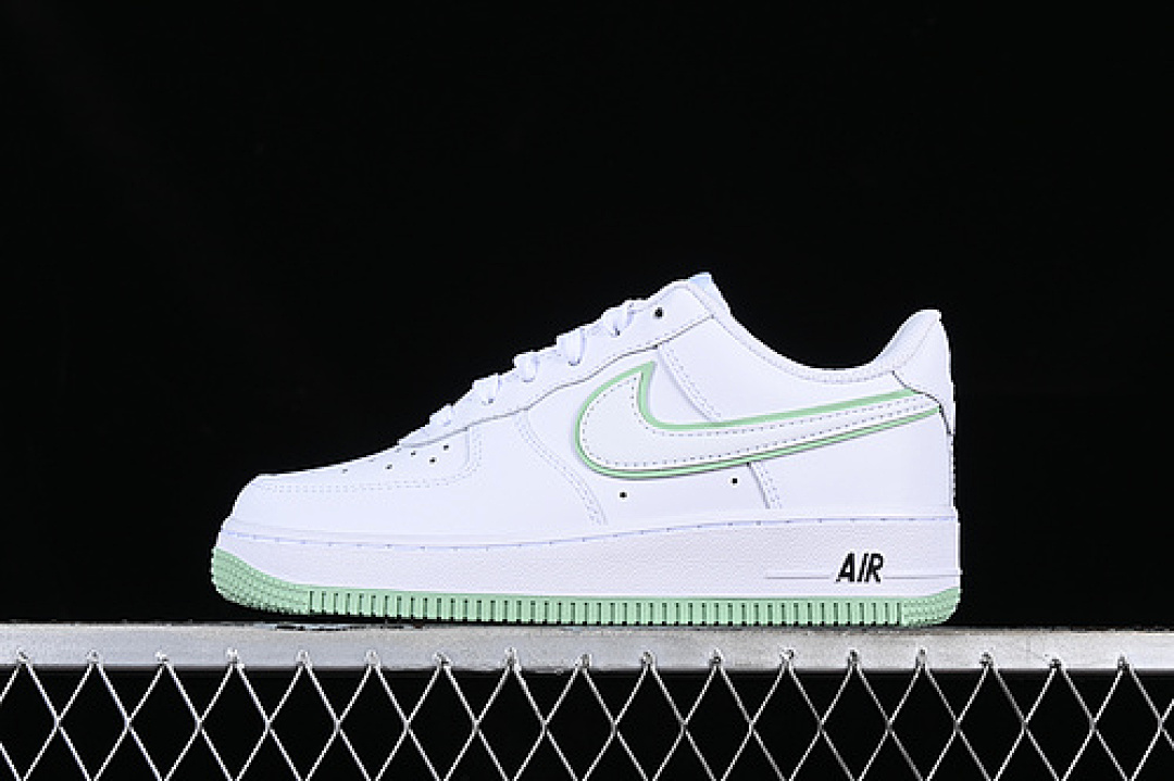 Nike Nike AIR FORCE 1 07 LOW WHITE/BLACK/GREEN · CT3839-108, photo 1