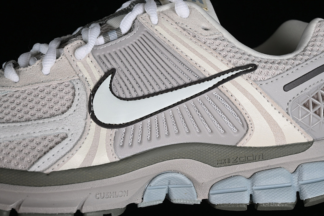 Nike [FZ3653-104]-[AIR ZOOM VOMERO 5 LIGHT OREWOOD BROWN/BLACK/ARMORY BLUE]-[UNISEX:36-45] - Image 8
