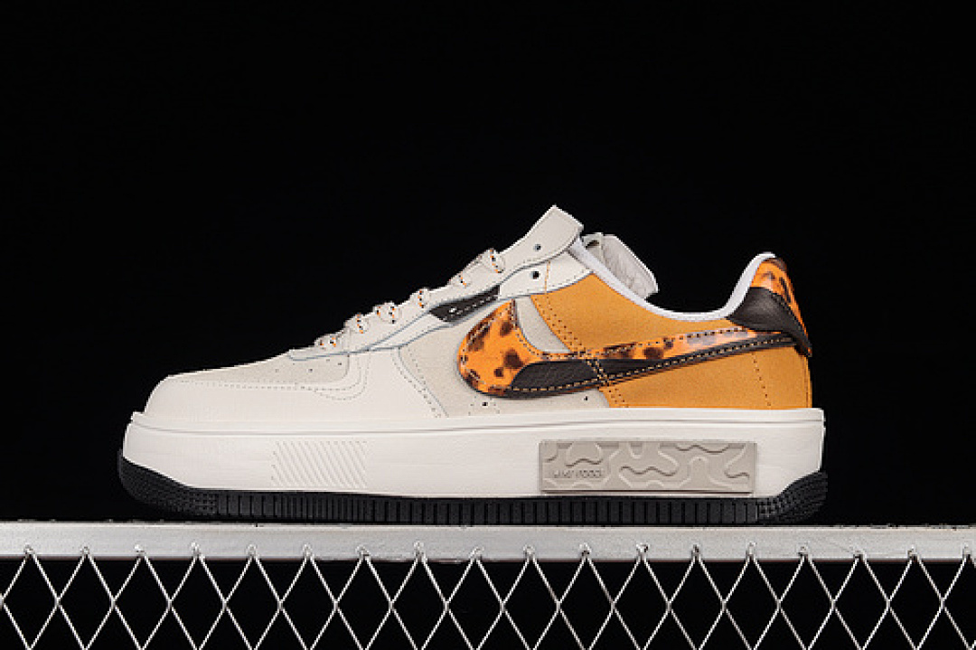 Nike Nike AIR FORCE 1 FONTANKA TORTOISE SHELL PHANTOM/VELVET BROWN/LIGHT BONE/LIGHT CURRY · DR0151-001, photo 1