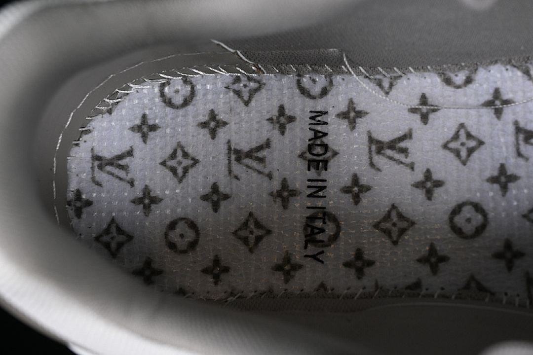 Louis Vuitton [TRAINER WHITE/GREY]-[WOMAN:35-39]-[MAN:40-45] - Image 6
