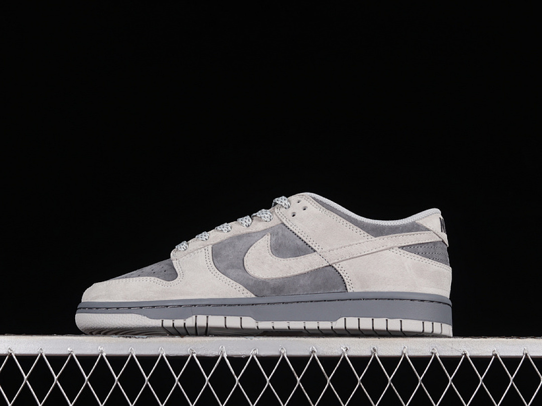 Unbranded [DD3699-003]-[OTOMO KATSUHIRO SB DUNK LOW STEAMBOY OST WHITE/GREY]-[WOMAN:36-39]-[MAN:40-46], photo 1