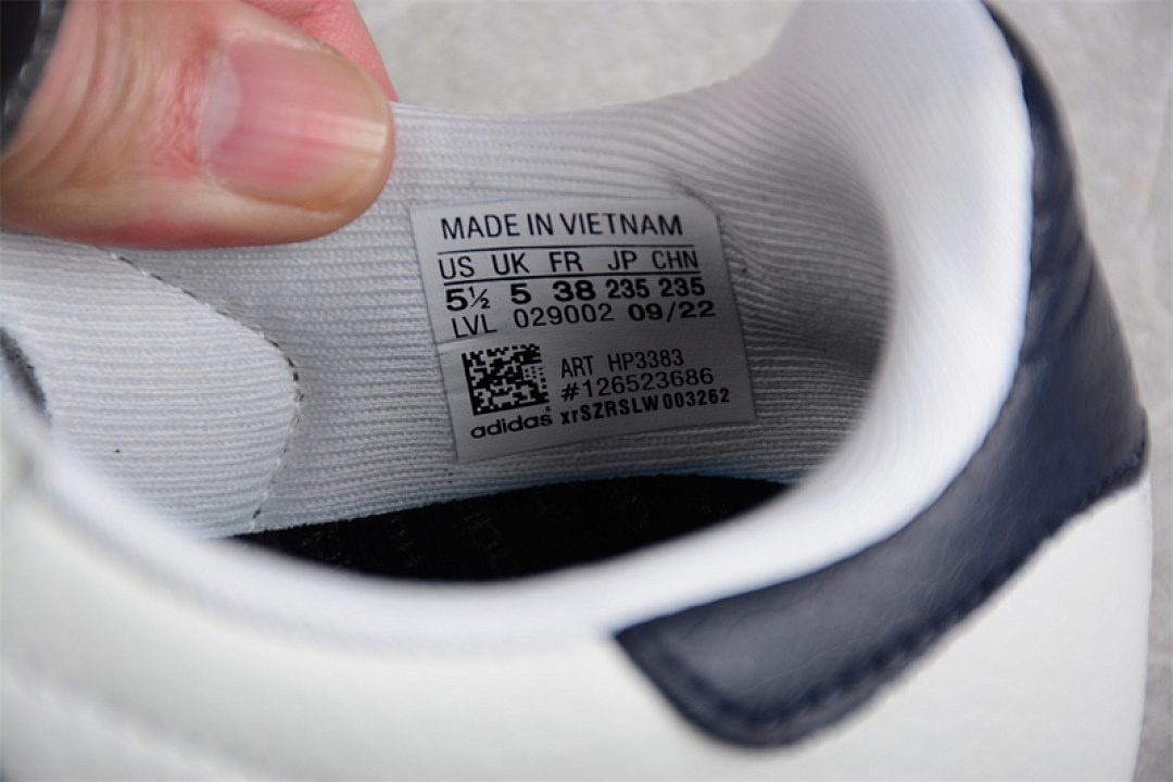 Adidas [HP3383]-[PHARRELL HUMANRACE SAMBA SHOES CLOUD WHITE/CORE BLACK/GUM]-[WOMAN:36-39]-[MAN:40-45] - Image 3