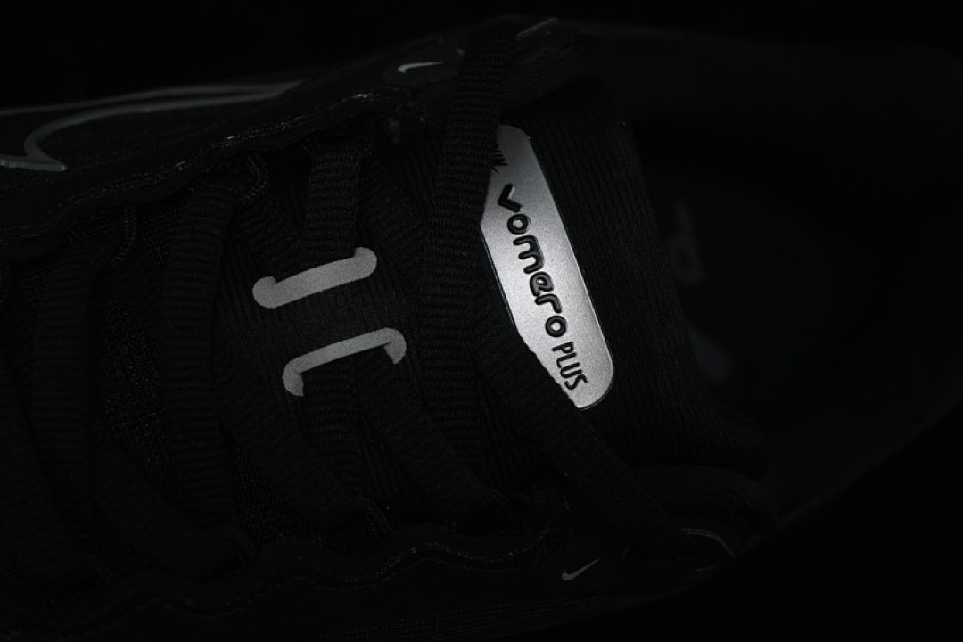 Nike [HV8150-003]-[AIR ZOOM VOMERO PLUS BLACK]-[WOMAN:36-39]-[MAN:40-45] - Image 9