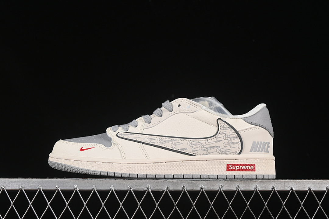 Jordan TRAVIS SCOTT X FRAGMENT DESIGN AIR Jordan 1 LOW OG SP WHITE/GREY · XS7089-598, photo 1