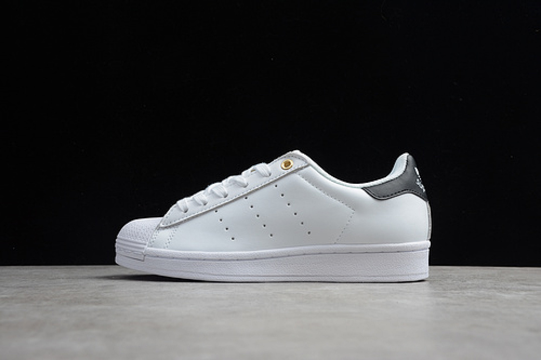 Adidas SUPERSTAR STAN SMITH SHOES CLOUD WHITE/CORE BLACK/GOLD METALLIC · FX7577, photo 1