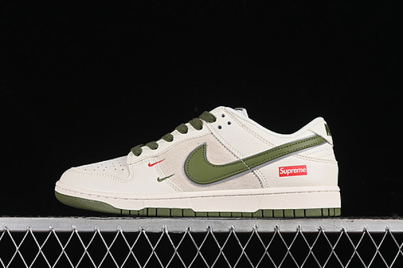 Supreme Nike SB DUNK LOW SUPREME GREEN/WHITE · XX2025-689, photo 1