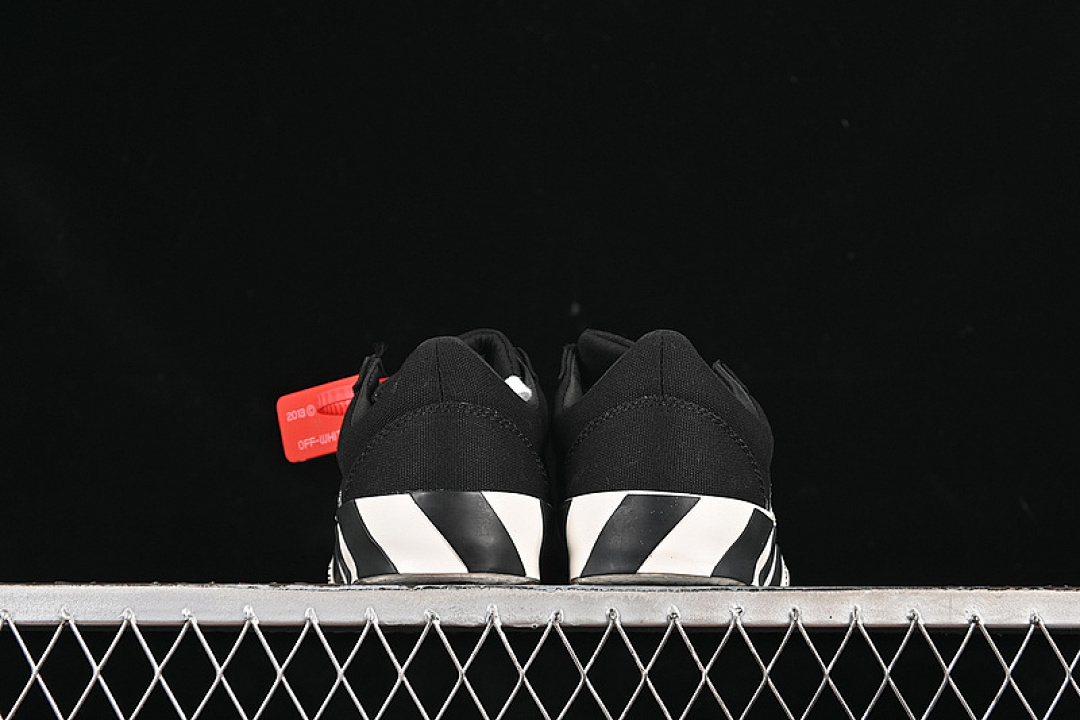 Off-White [OFF-WHITE GYM SHOES LOVERS BLACK/WHITE]-[WOMAN:36-39]-[MAN:40-47] - Image 14