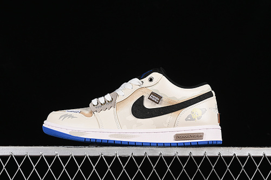 Jordan [553560-140]-[AIR JORDAN 1 LOW WHITE/ROYAL BLUE/BLACK]-[WOMAN:35.5-39]-[MAN:40-47.5], photo 1