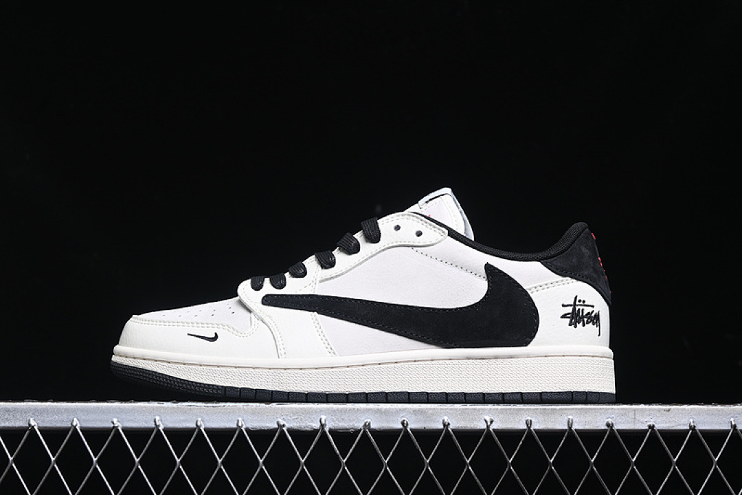 Jordan [XZ6868-002]-[TRAVIS SCOTT X FRAGMENT DESIGN AIR JORDAN 1 LOW OG SP OFF WHITE/BLACK]-[36-45], photo 1
