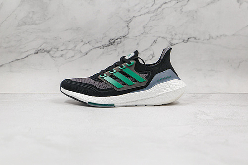 ULTRABOOST 21 SHOES CORE BLACK/SUB GREEN/GREY FIVE · FZ1923, photo 1