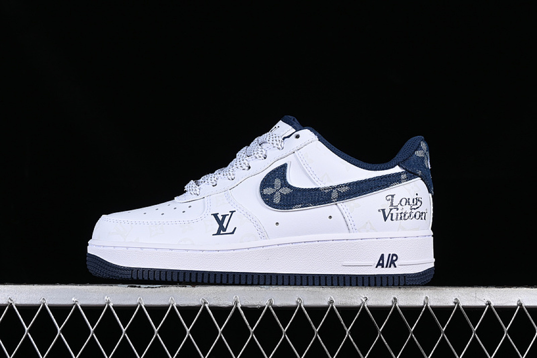 Nike [DD8959-100]-[AIR FORCE 1 07 LOW WHITE/BLACK/BLUE]-[WOMAN:36-39]-[MAN:40-45], photo 1