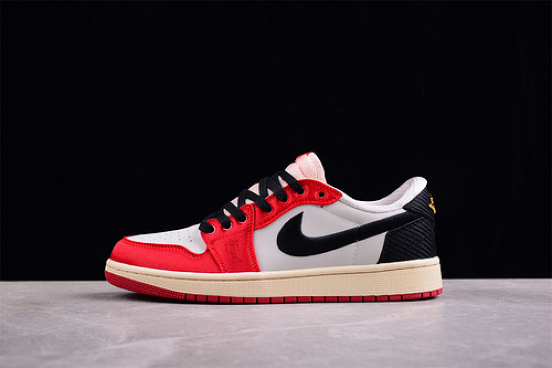 Jordan [FN0432-100]-[TROPHY ROOM AIR JORDAN 1 LOW BLACK/VARSITY RED/MUSLIN/BALTIC BLUE/YELLOW STRIKE], photo 1
