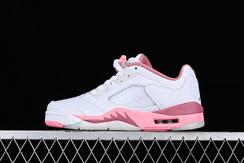 Jordan AIR Jordan RETRO LOW PINK/WHITE · DX4390-116, photo 1