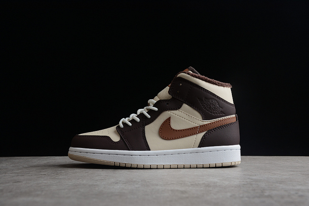Jordan CJ AIR Jordan 1 MID SE BROWN BASALT/OATMEAL/SUMMIT WHITE · DO6699-200, photo 1