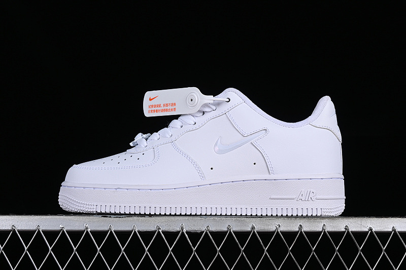 Nike Nike AIR FORCE 1 07 LOW WHITE · FB8251-100, photo 1