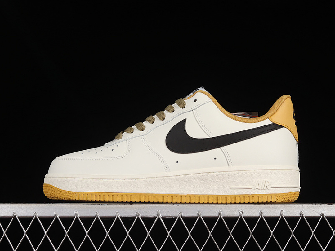 Nike [DD3063-066]-[AIR FORCE 1 LOW 07 WHITE/BLACK/YELLOW]-[WOMAN:36-39]-[MAN:40-45], photo 1