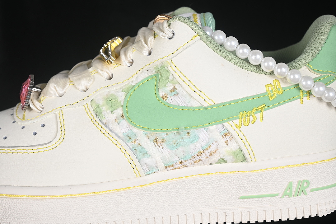 Nike [FJ7740-111]-[AIR FORCE 1 07 LOW CASUAL SNEAKERS WHITE/GREEN]-[WOMAN:36-39]-[MAN:40-45] - Image 7