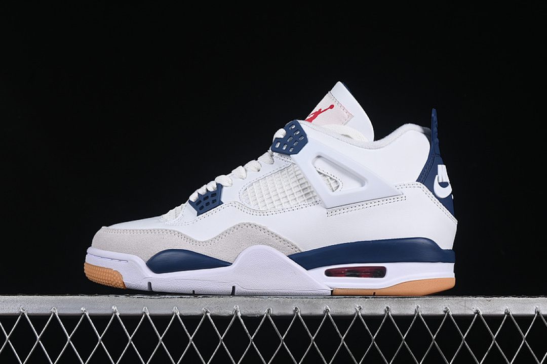 Jordan [DR5415-100]-[SB AIR JORDAN 4 NAVY SUMMIT WHITE/WHITE/NAVY/NEUTRAL GREY/GUM YELLOW/VARSITY (RED]), photo 1