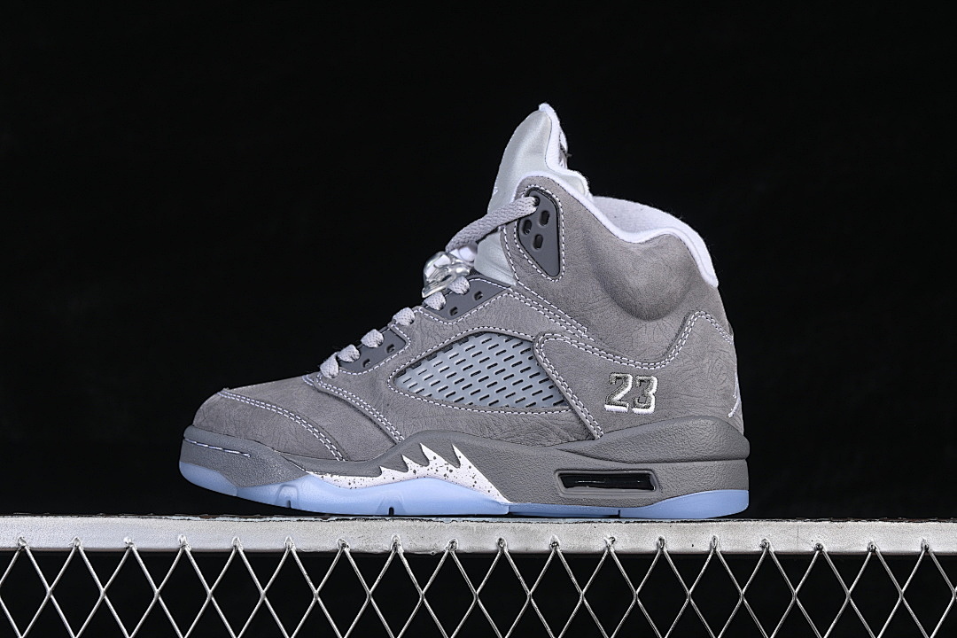 Jordan [DD0587-002]-[JORDAN 5 RETRO LIGHT GRAPHITE/WHITE/WOLF GREY]-[WOMAN:36-39]-[MAN:40-47.5], photo 1