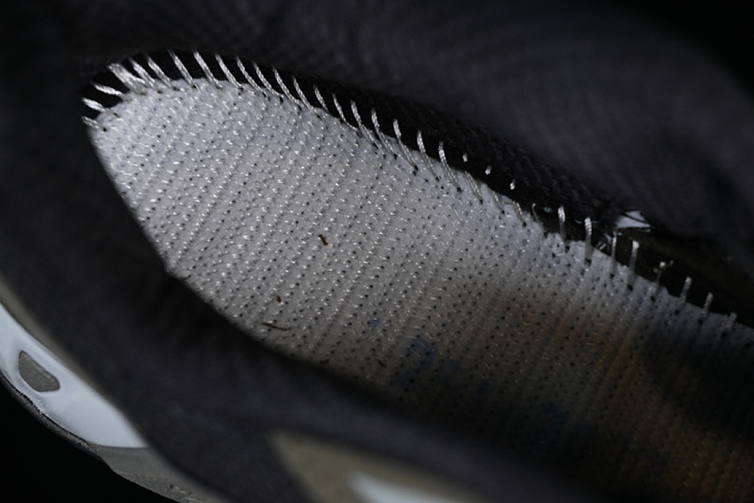 On Running [471339-29]-[XT 6 EXPANSE OUTDOOR RECREATION DARK GRAY/SKY BLUE]-[WOMAN:36-39]-[MAN:40-45] - Image 4