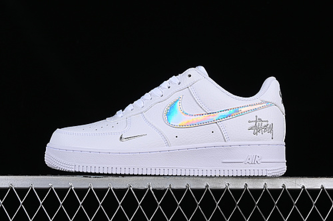 Nike [CW2288-111]-[AIR FORCE 1 07 LOW WHITE/SILVER/GREY]-[WOMAN:36-39]-[MAN:40-45], photo 1