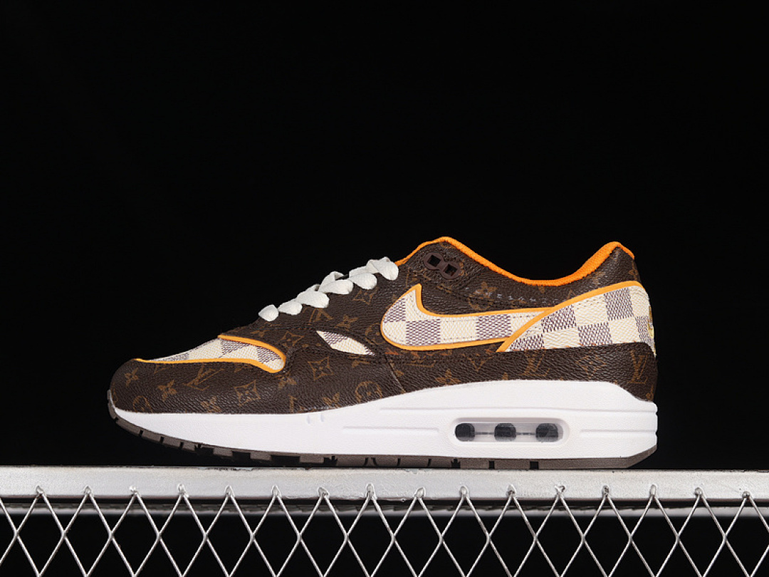 Nike AIR MAX 1 DARK BROWN/WHITE/ORANGE · DA8301-555, photo 1