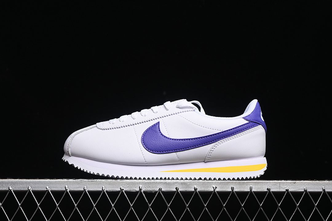Purple CLASSIC CORTEZ LEATHER WHITE/VARSITY MAIZE/VARSITY PURPLE · DM4044-106, photo 1