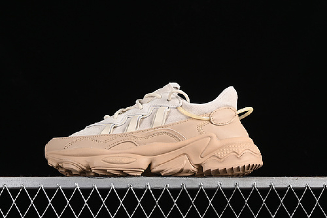 Unbranded [IF3336]-[ORIGINALS OZWEEGO TR WONDER WHITE/WONDER WHITE/MAGIC BEIGE]-[WOMAN:36-39]-[MAN:40-45], photo 1