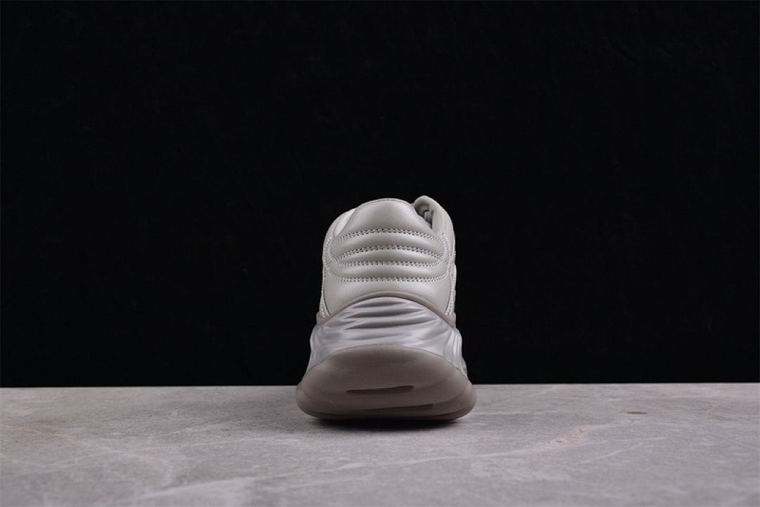 Gucci [GU*CCI 24SS GREY]-[WOMAN:35-39]-[MAN:40-45] - Image 10