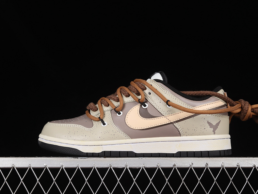 Nike DUNK LOW BROWN/GREY · DD1391-100, photo 1