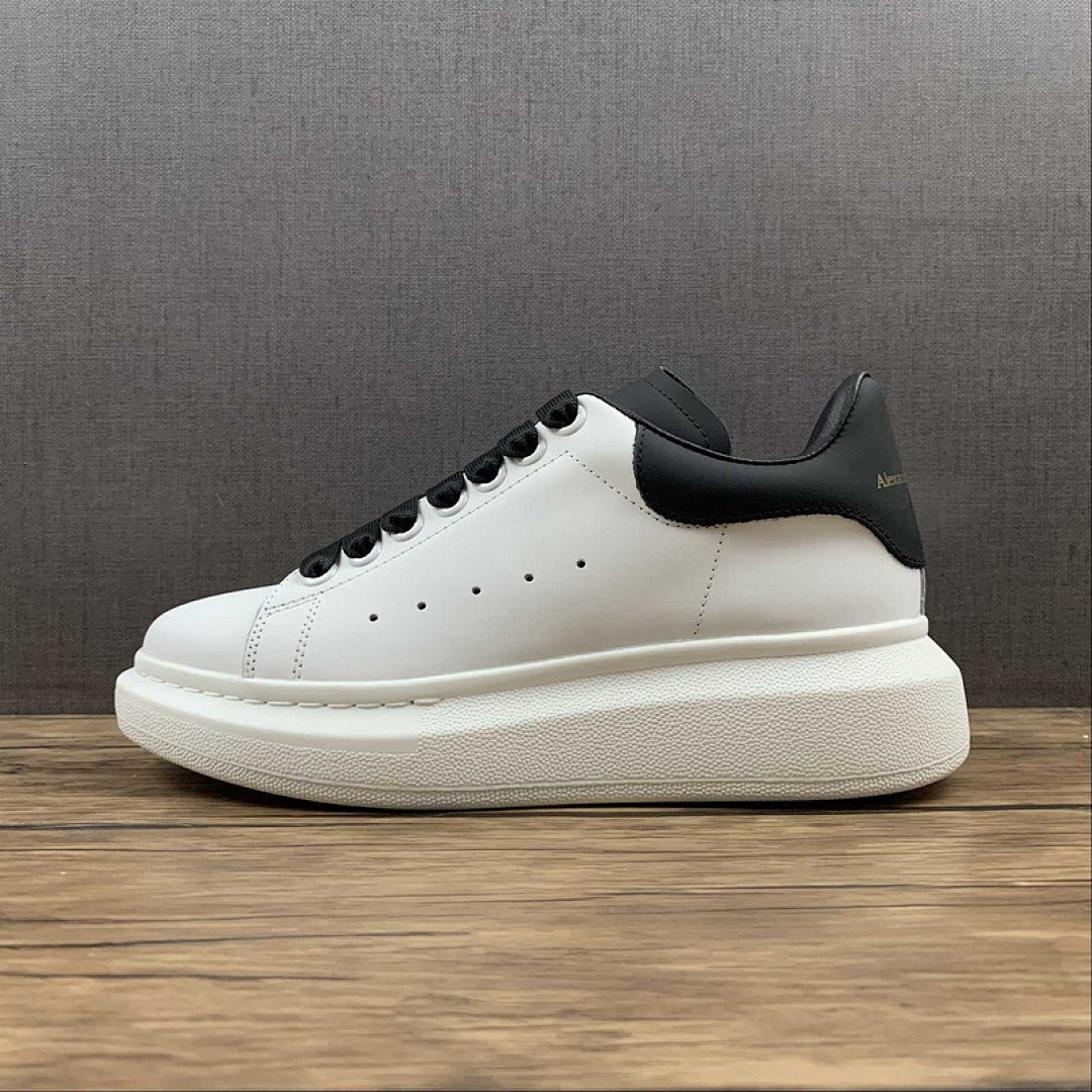 Alexander McQueen [ALE*XANDER MCQUEEN WHITE/WHITE/BLACK]-[WOMAN:35-39]-[MAN:40-44], photo 1