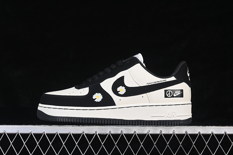 Nike Nike AIR FORCE 1 07 LOW LOW-TOP CASUAL SNEAKERS WHITE/BLACK · LD1999-002, photo 1